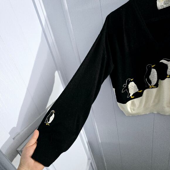 Cyn Les Shirlee Designs Penguin Sweater Fits size Med 70's Vintage Animal Print - Picture 6 of 8